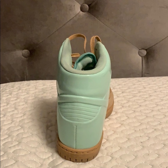 Nike heel sneakers - Picture 5 of 6